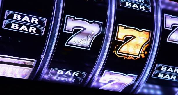 Live game show studio interface on pesona69 slot mobile app